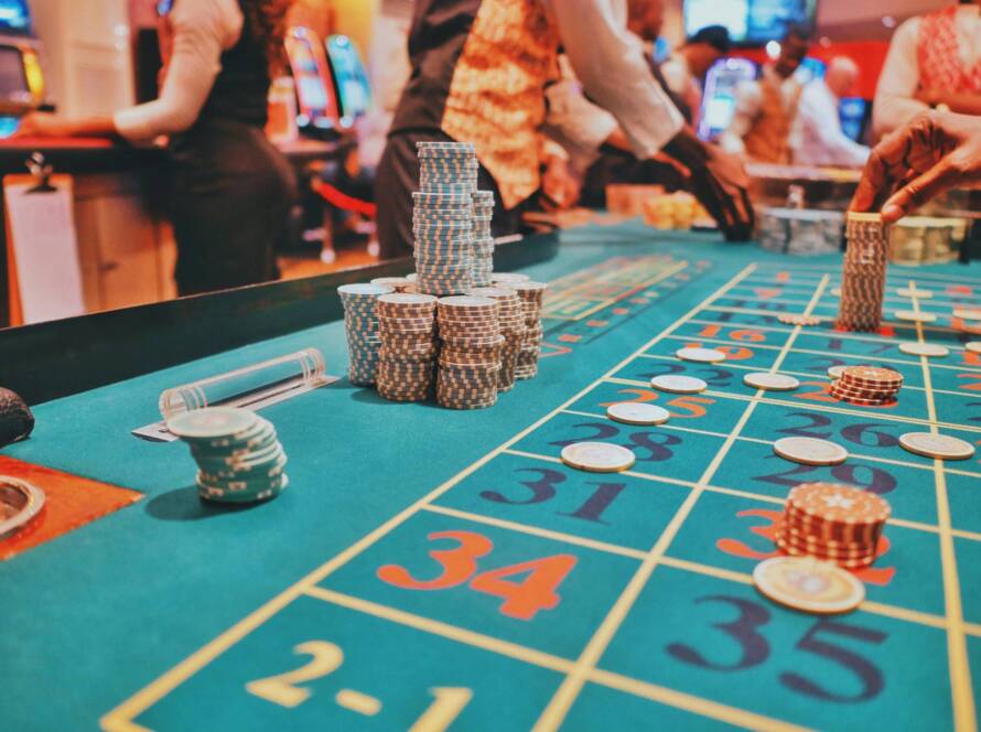 High Rollers Casino VIP crowd